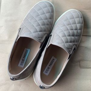 Steve Madden slip ons